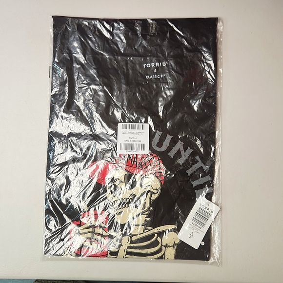❤️NWT VINTAGE TORRID TEE - CLASSY UNTIL GAME DAY SKELETON BEER GRAPHIC PLUS SIZE - Picture 7 of 15